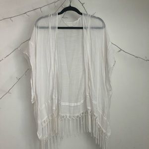 O/S Garage white tasseled kimono